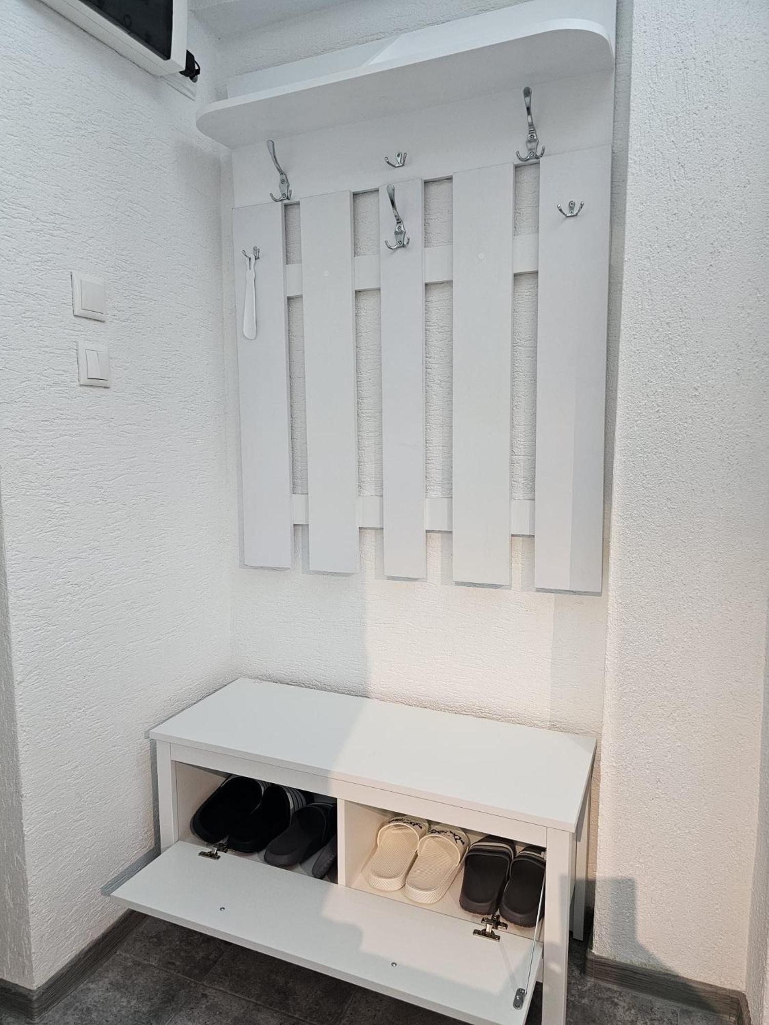 Mona Central Apartment هونيدوارا المظهر الخارجي الصورة