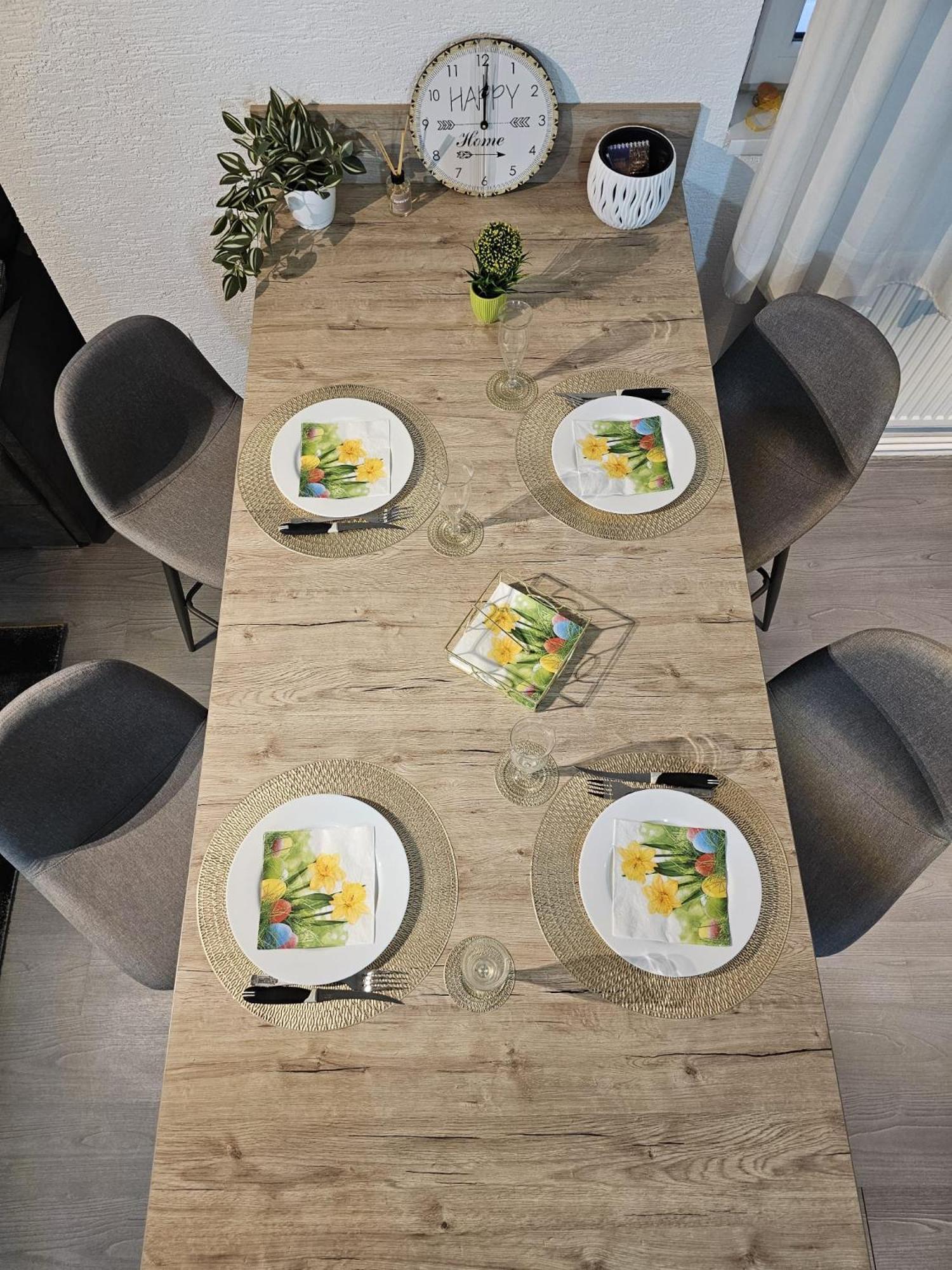 Mona Central Apartment هونيدوارا المظهر الخارجي الصورة